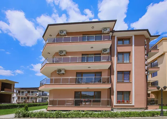 Phoenix Guest house 3*